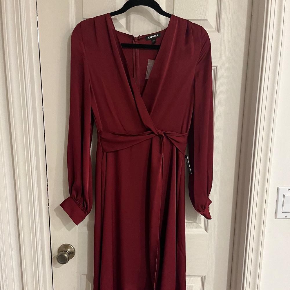 Express dark red long sleeve dress